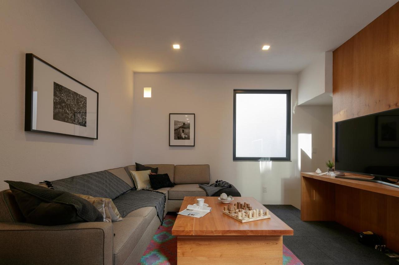 Suites Everness Guadalajara Zewnętrze zdjęcie